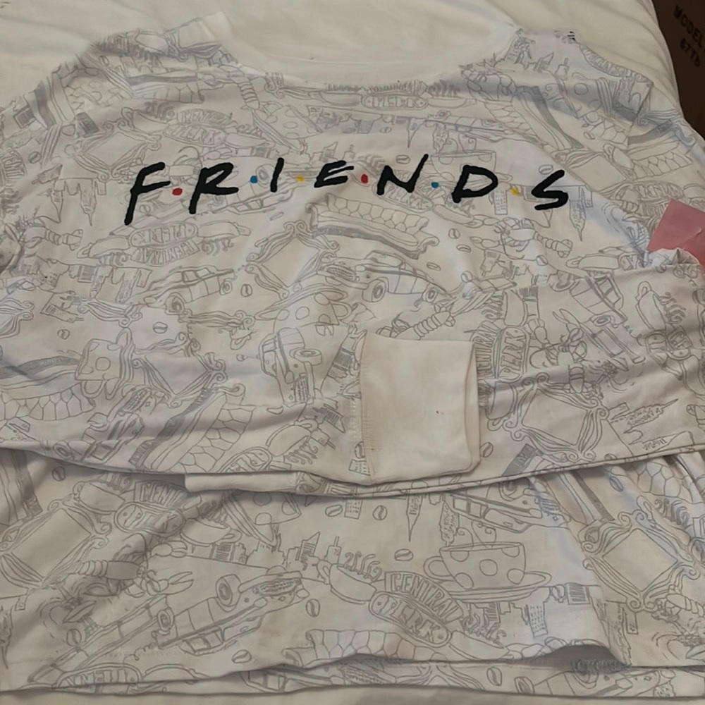 Womens friends long sleeve